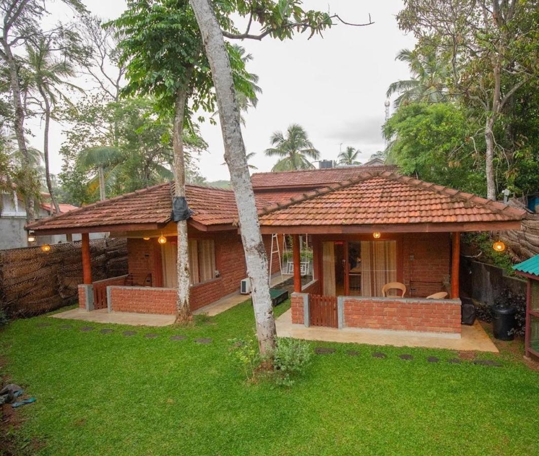 Click Hiriketiya Hotel Dikwella Ngoại thất bức ảnh