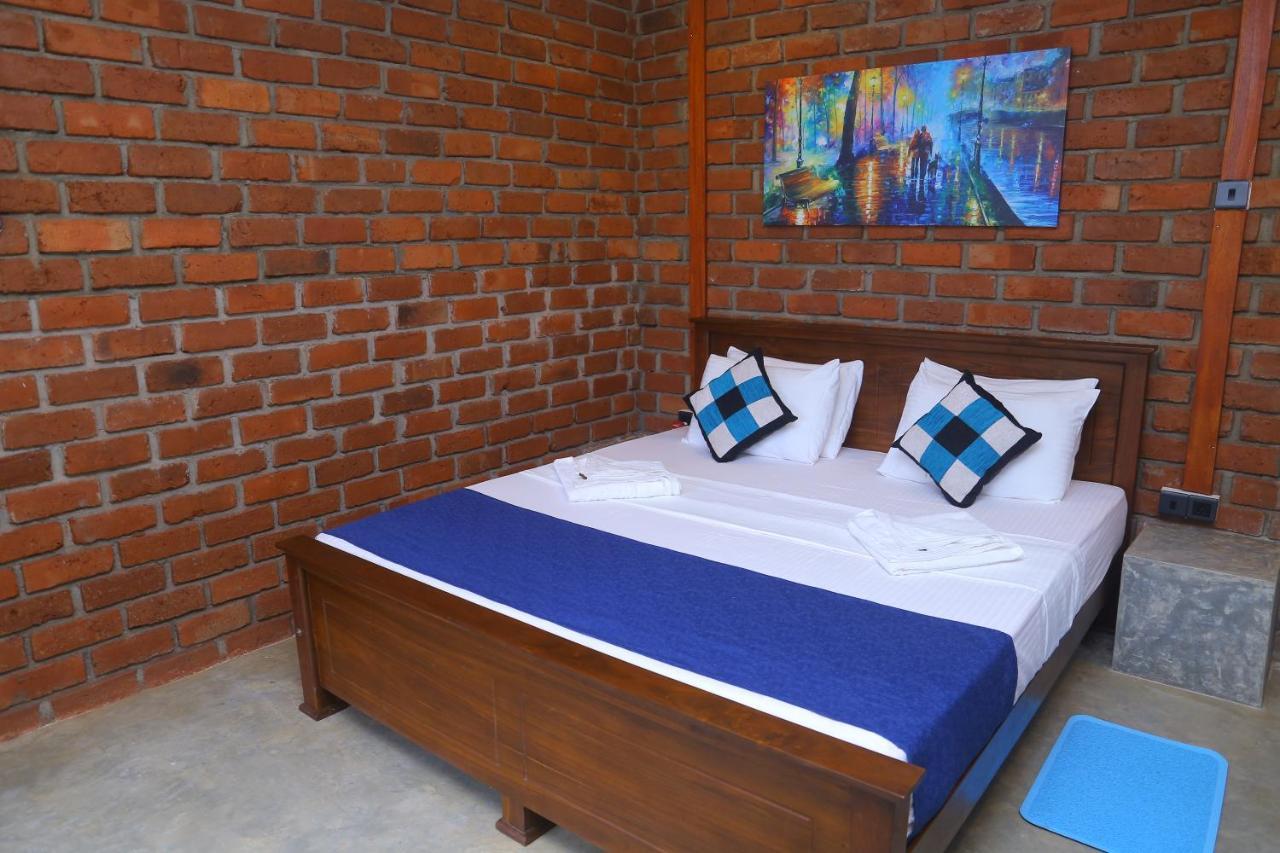 Click Hiriketiya Hotel Dikwella Ngoại thất bức ảnh