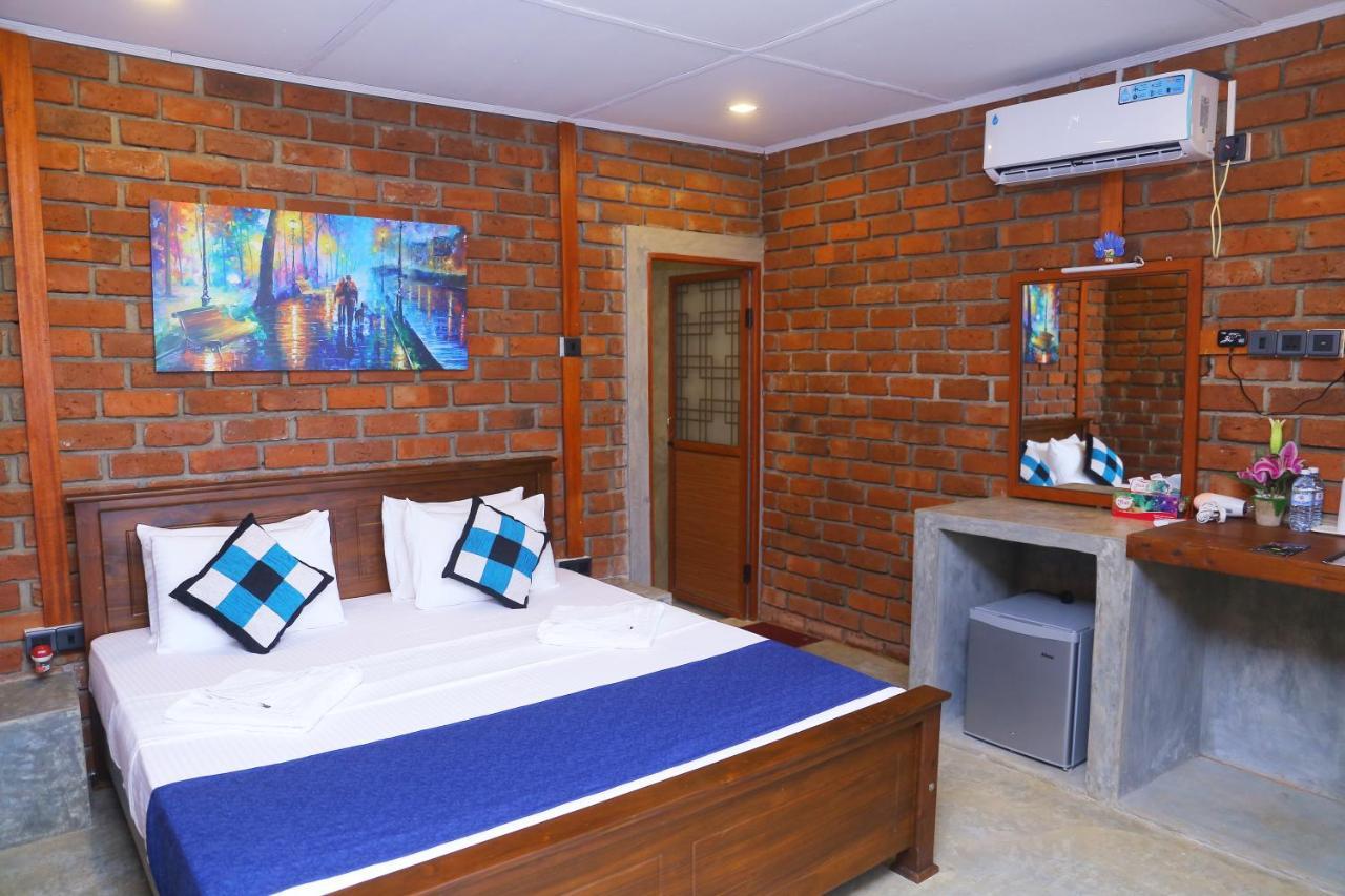 Click Hiriketiya Hotel Dikwella Ngoại thất bức ảnh