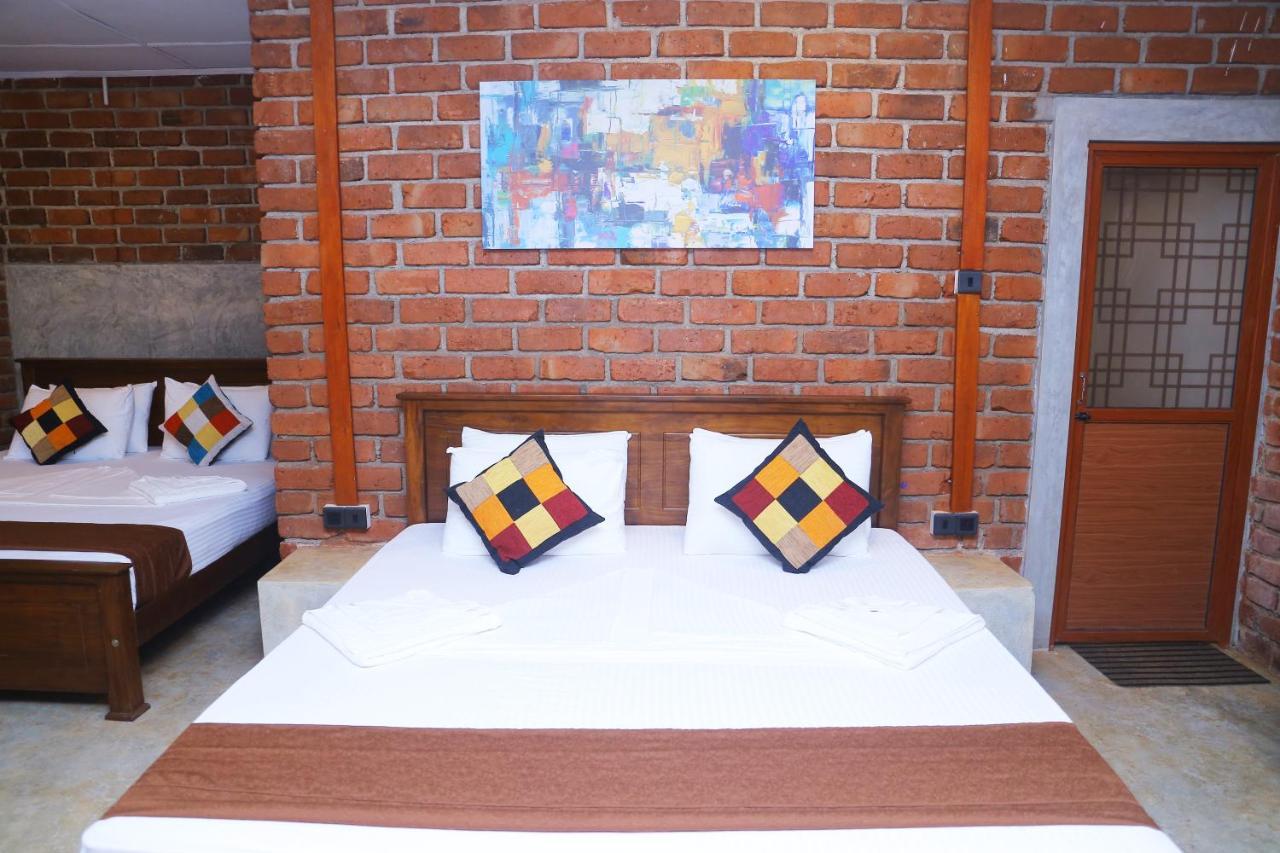 Click Hiriketiya Hotel Dikwella Ngoại thất bức ảnh