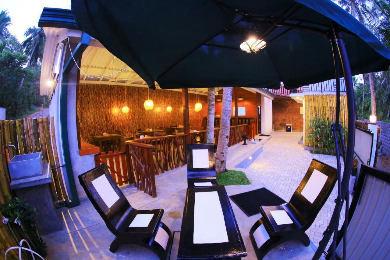 Click Hiriketiya Hotel Dikwella Ngoại thất bức ảnh
